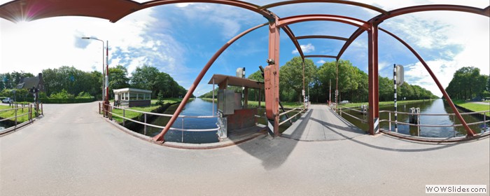 Brug Kattenberg op de brug - Wilhelminakanaal - Oirschot
